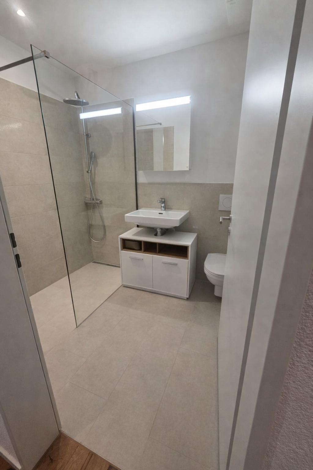 Moderne 2-Zimmer-Wohnung mit Balkon in Lengnau -  Bild 6