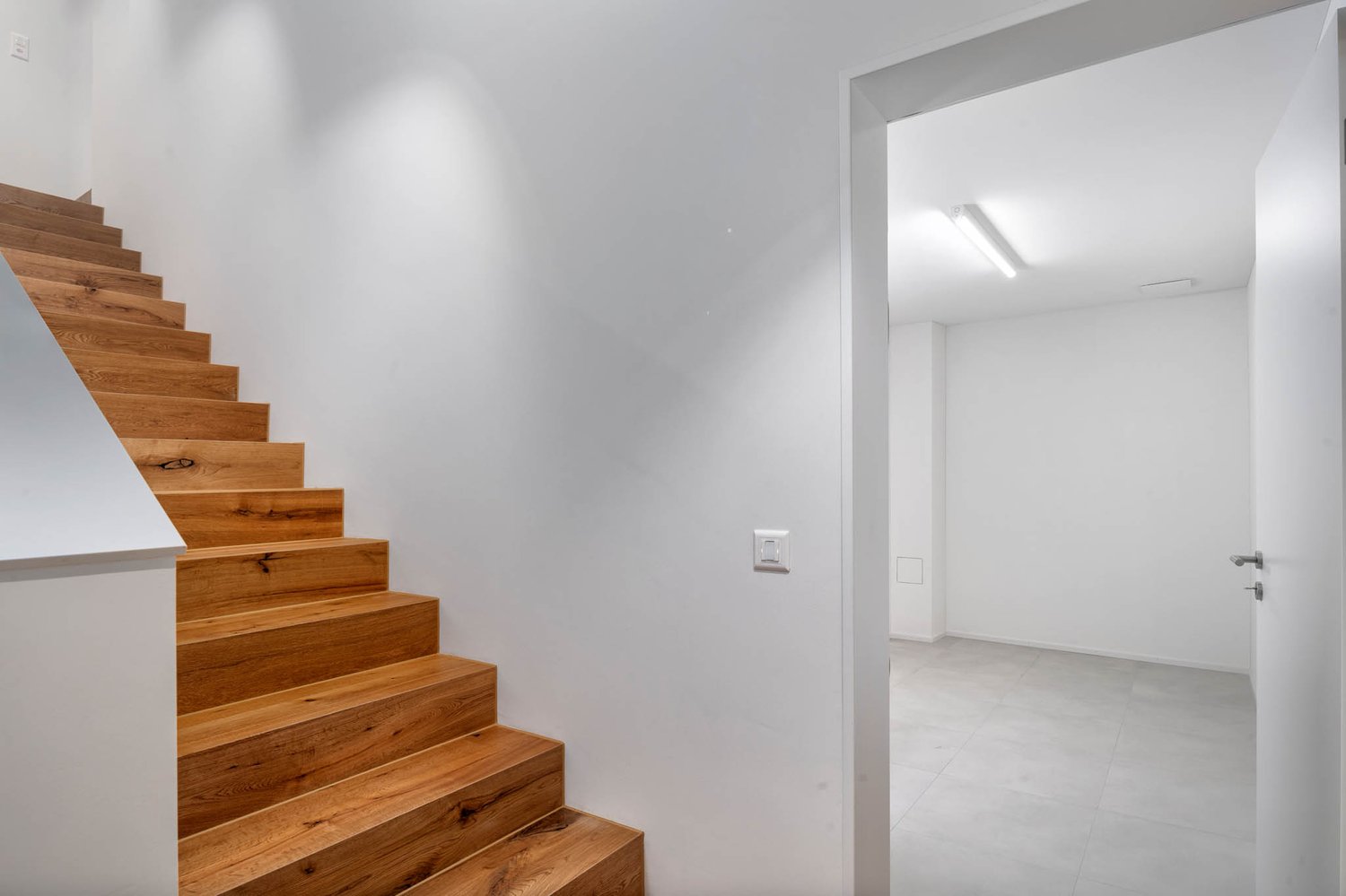 Exklusive und hochwertige 4.5-Zimmer-Terrassenwohnung - Ihr Traumdomizil mit Teilseesicht in Uerikon - Bild 13