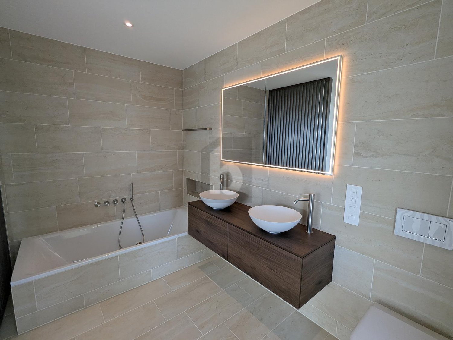 LUXURIÖSE RUHEOASE MIT HIGH-END TECHNIK - Bild 5