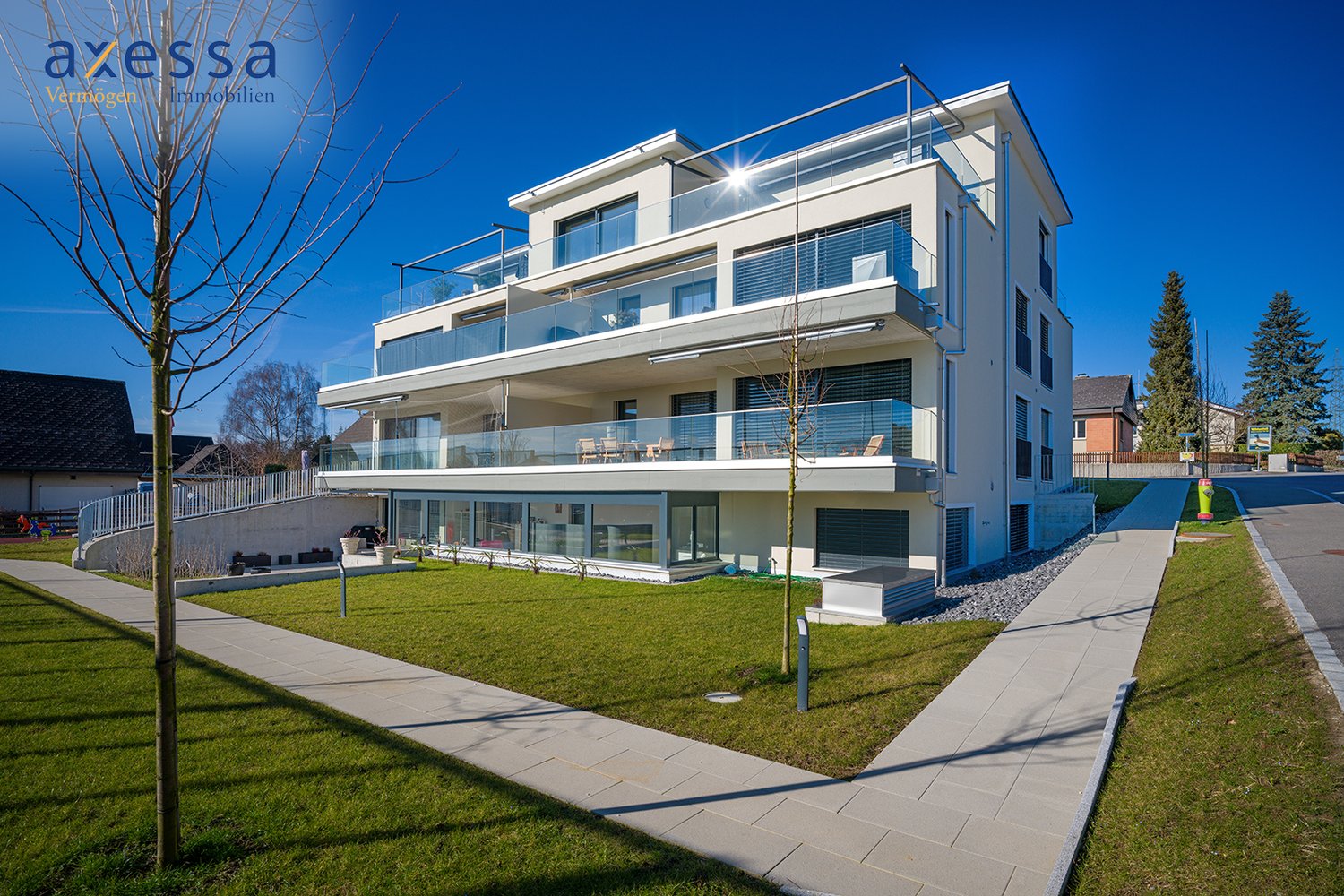 4 ½ Zimmer-Gartenwohnung mit Wintergarten und eigenem Gartenbereich - Bild 1