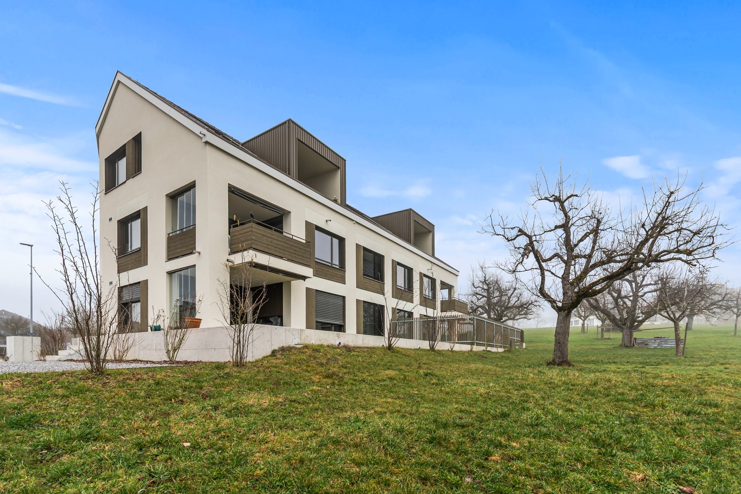 Modernes wohnen mit Blick in die Alpen - Bild 2