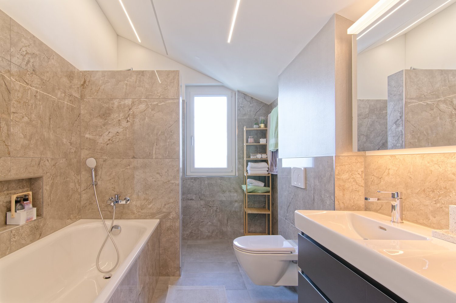 Neuwertiges 5.5-Zi.-Reihen EFH - IMM_8360_immo