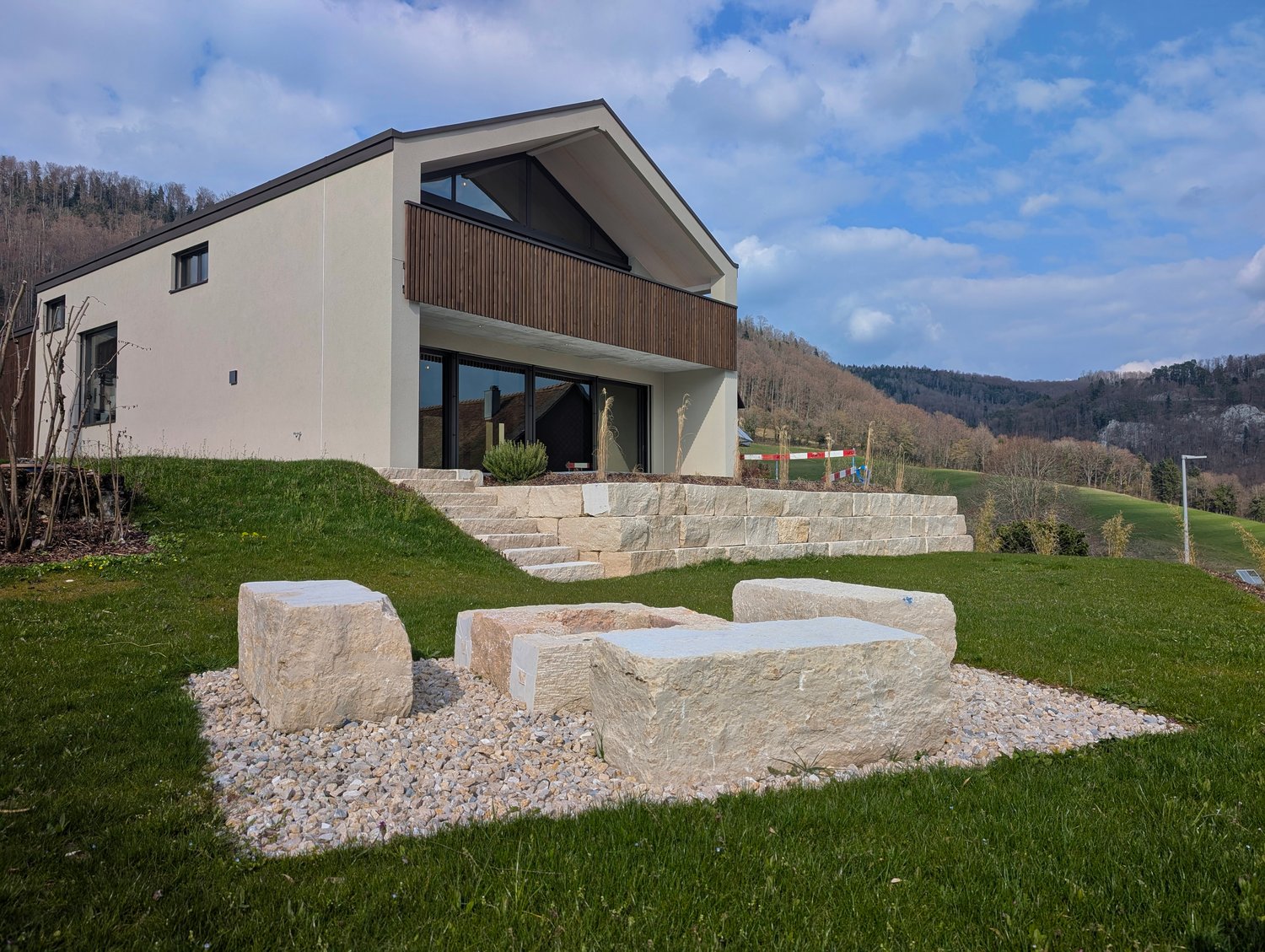 Votre refuge privé entre nature et bien-être - Élégance, lumière et sérénité à Montavon - Bild 8