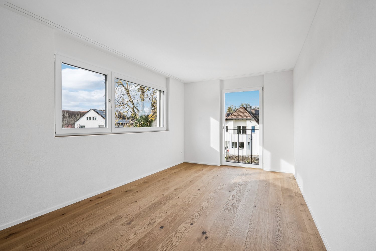 Schlüsselfertig: Stylisch und mit schönem Weitblick (A) - Bild 9