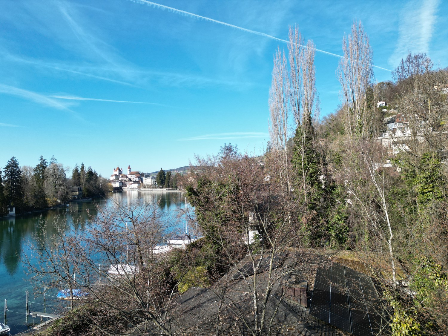 Exklusive Lage am Aarequai in Thun - Neue Dachwohnung - Bild 5