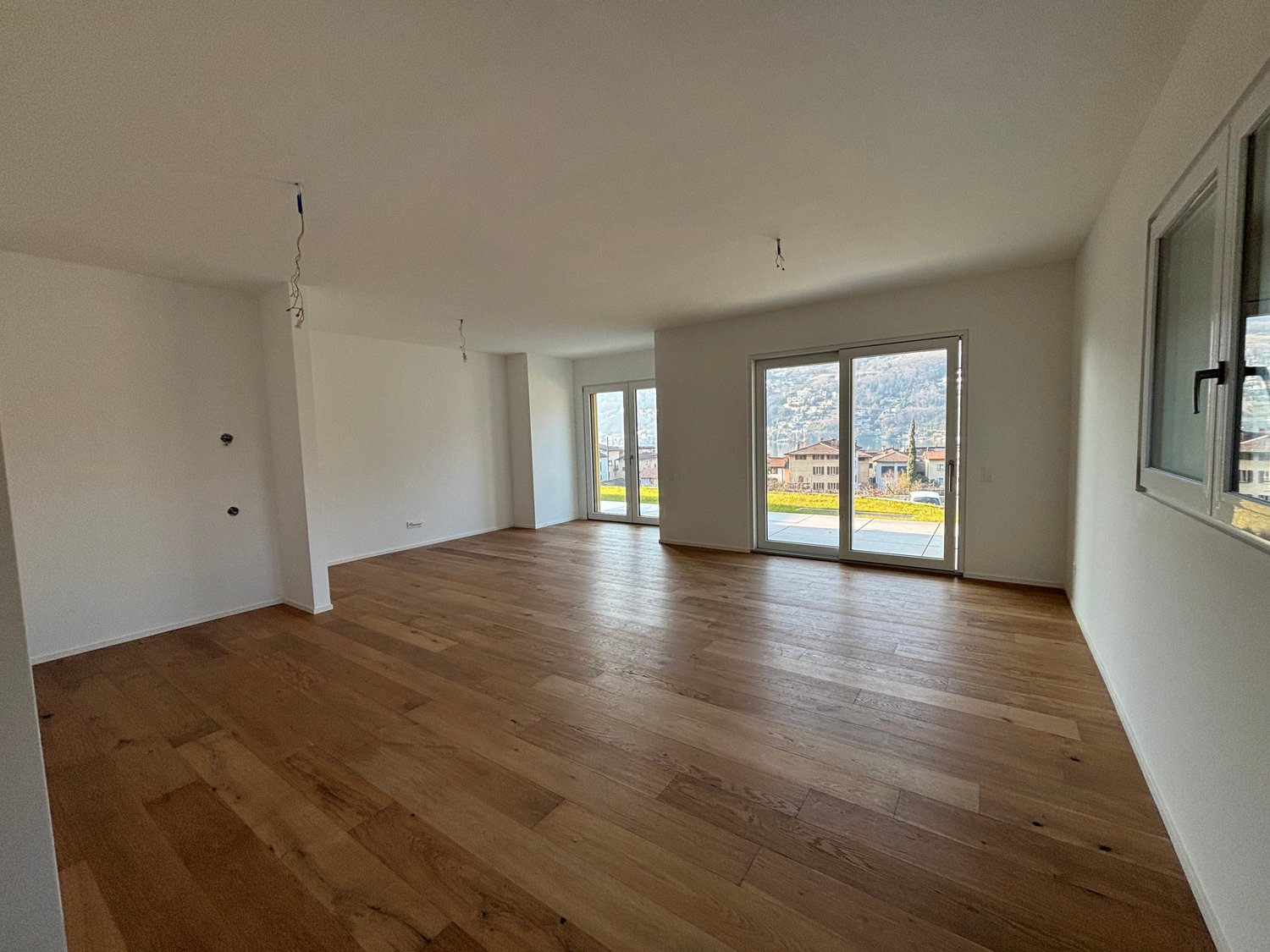 Neues Penthouse in Brusino - Seesicht und Bootsplatz! - Bild 7