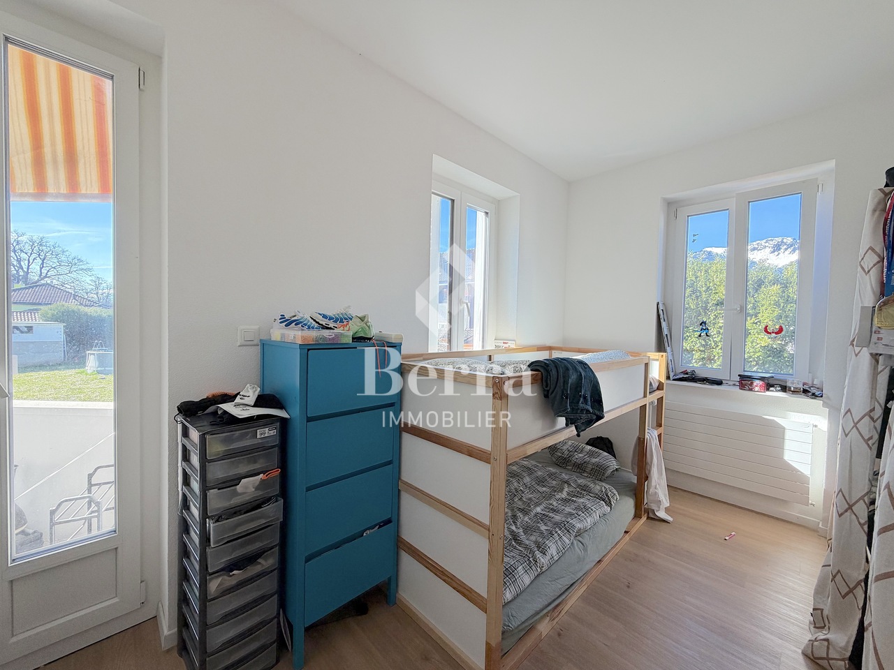 Immeuble rénové de 3 appartements - potentiel de développement - Bild 7