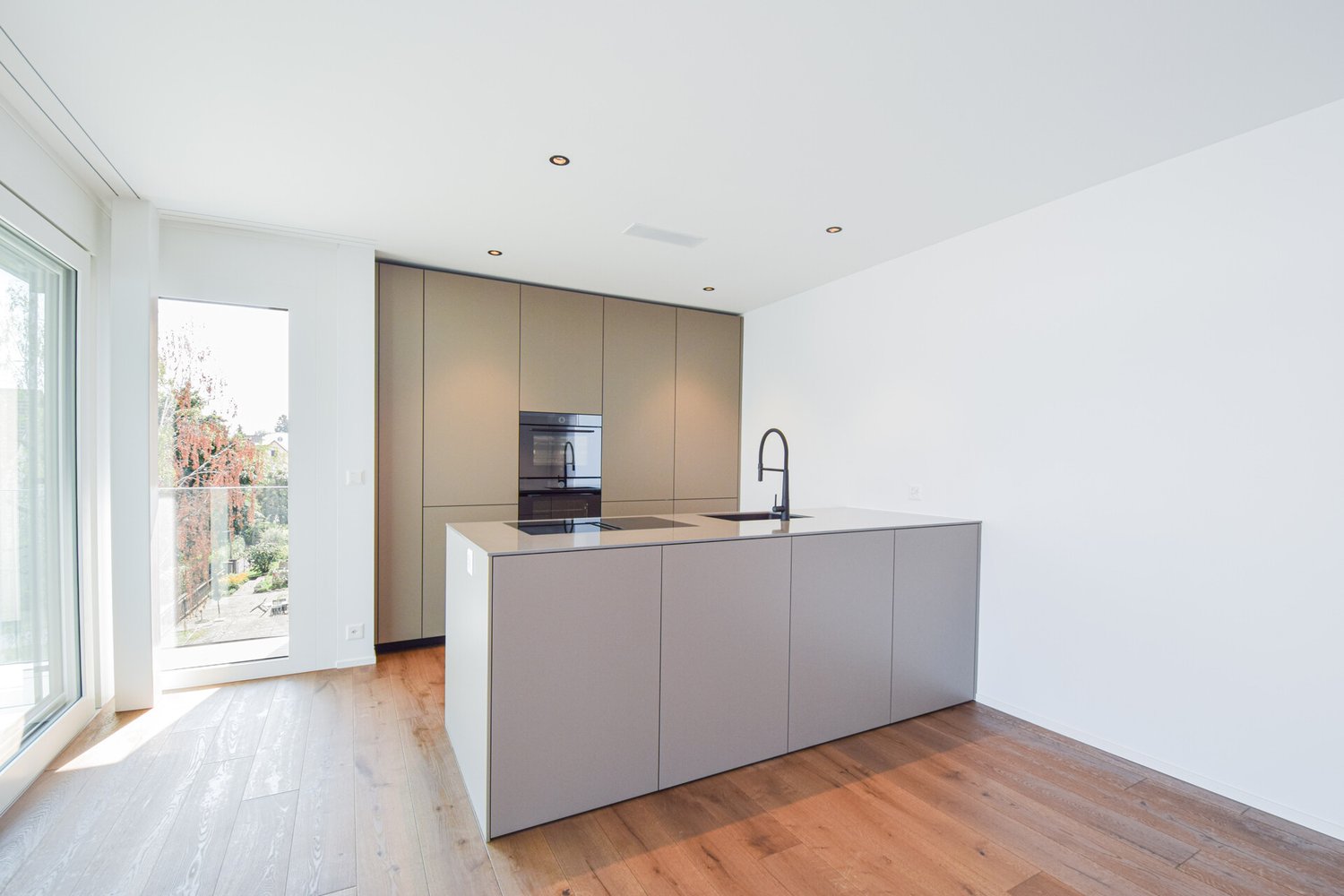 Attraktive 4.5-Zimmer-Wohnung mit Seeblick im "Lake Ville" Thalwil - Küche