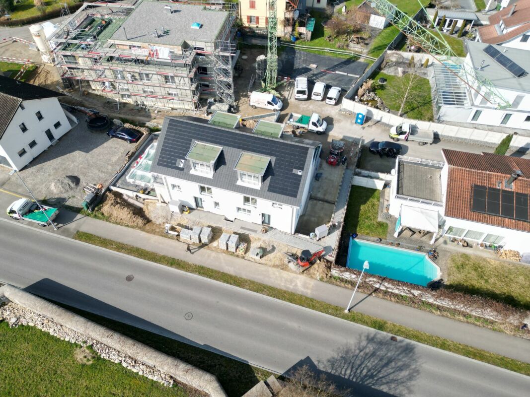 Neubau-Doppeleinfamilienhaus mit gehobener Ausstattung und viel Platz. -  Bild 5