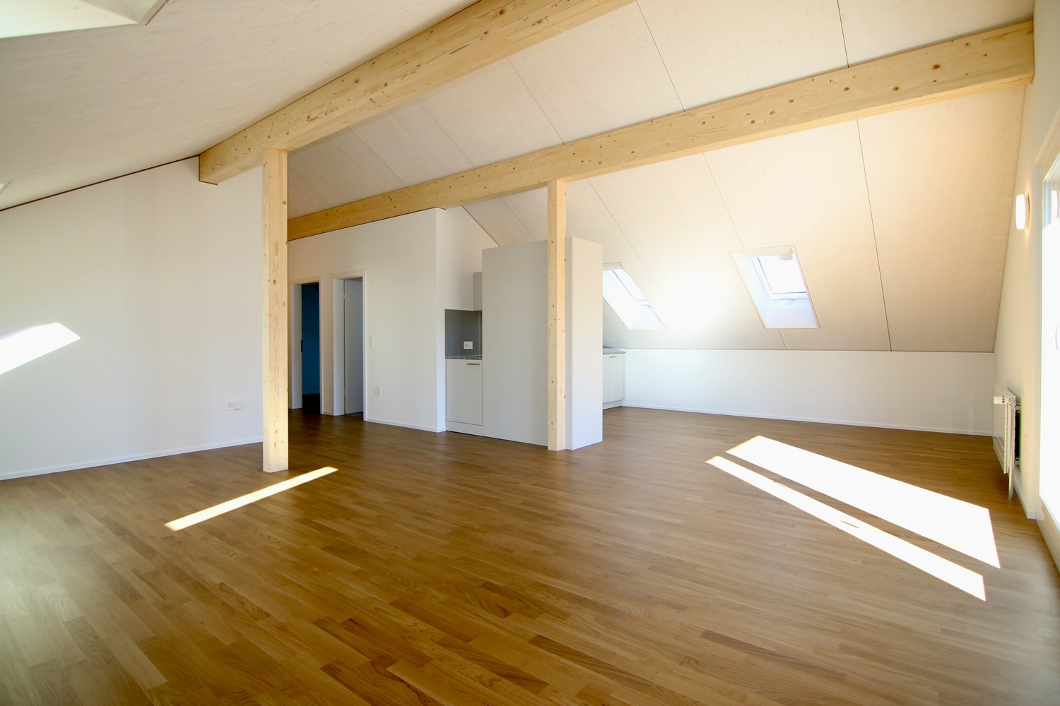 Erstbezug - 3.5-Zimmer Dachwohnung zu vermieten -  Bild 2