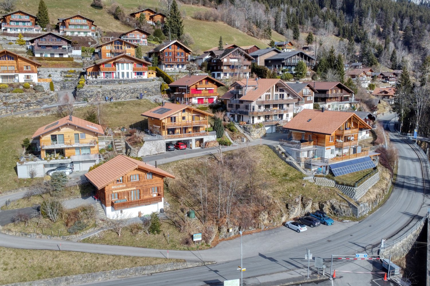 Neubau 6-Zimmer-Einfamilienhaus mit herrlichem Bergblick - Ansicht Parzelle Südwest