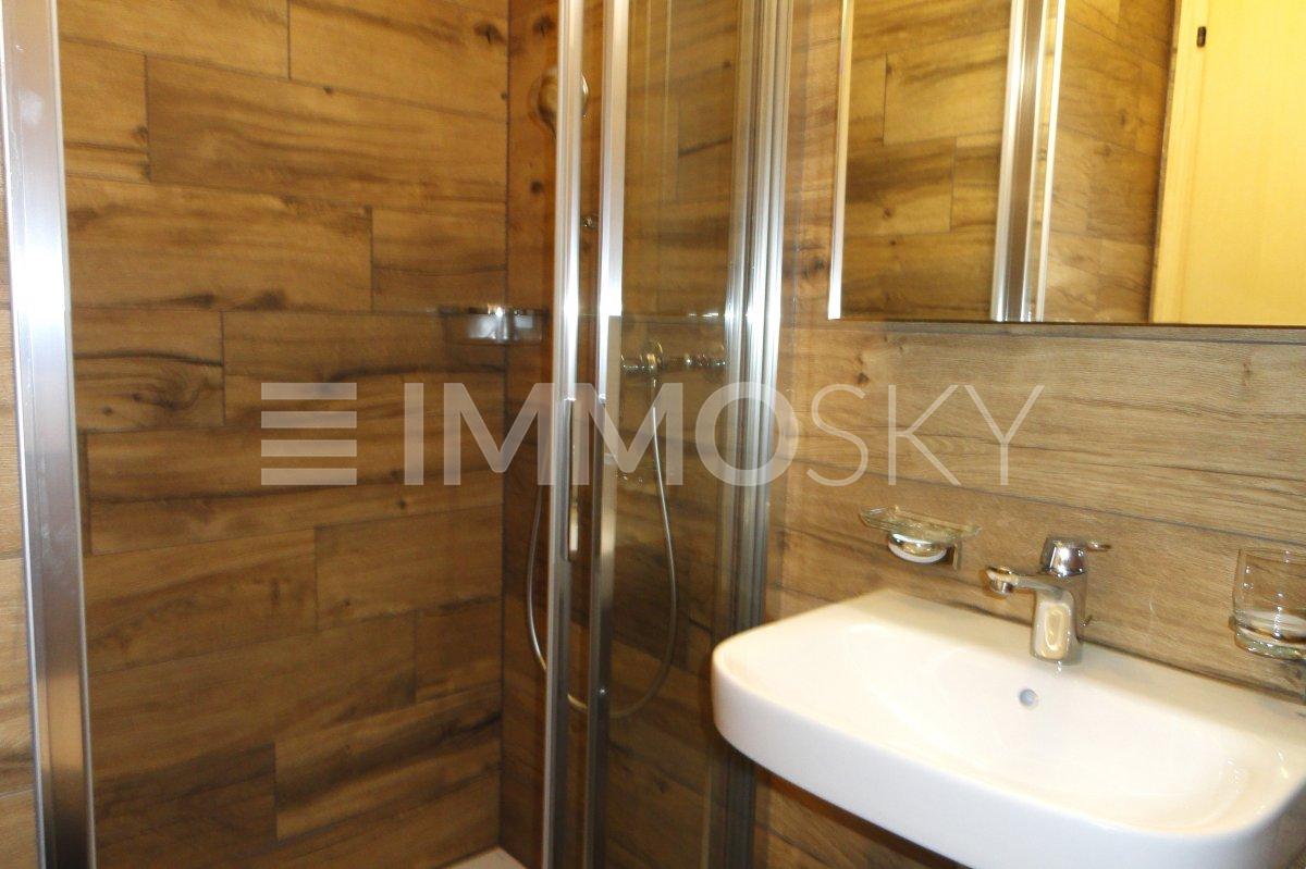 Exclusif !  Neuf en résidence secondaire (A1 R02) - Douche