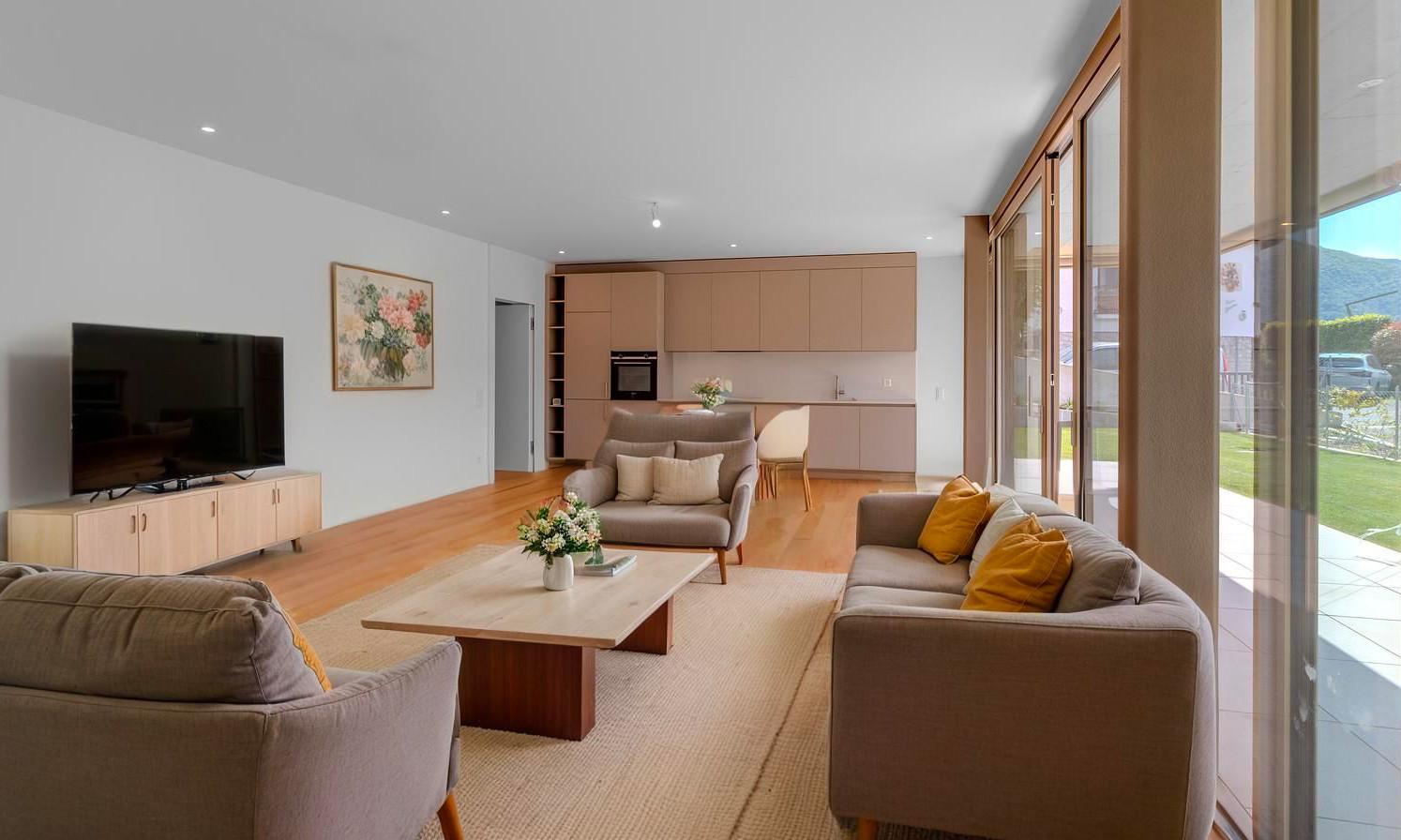 STUPENDO E MODERNO 2.5 CON GIARDINO E VISTA LAGO A BISSONE - Bild 5