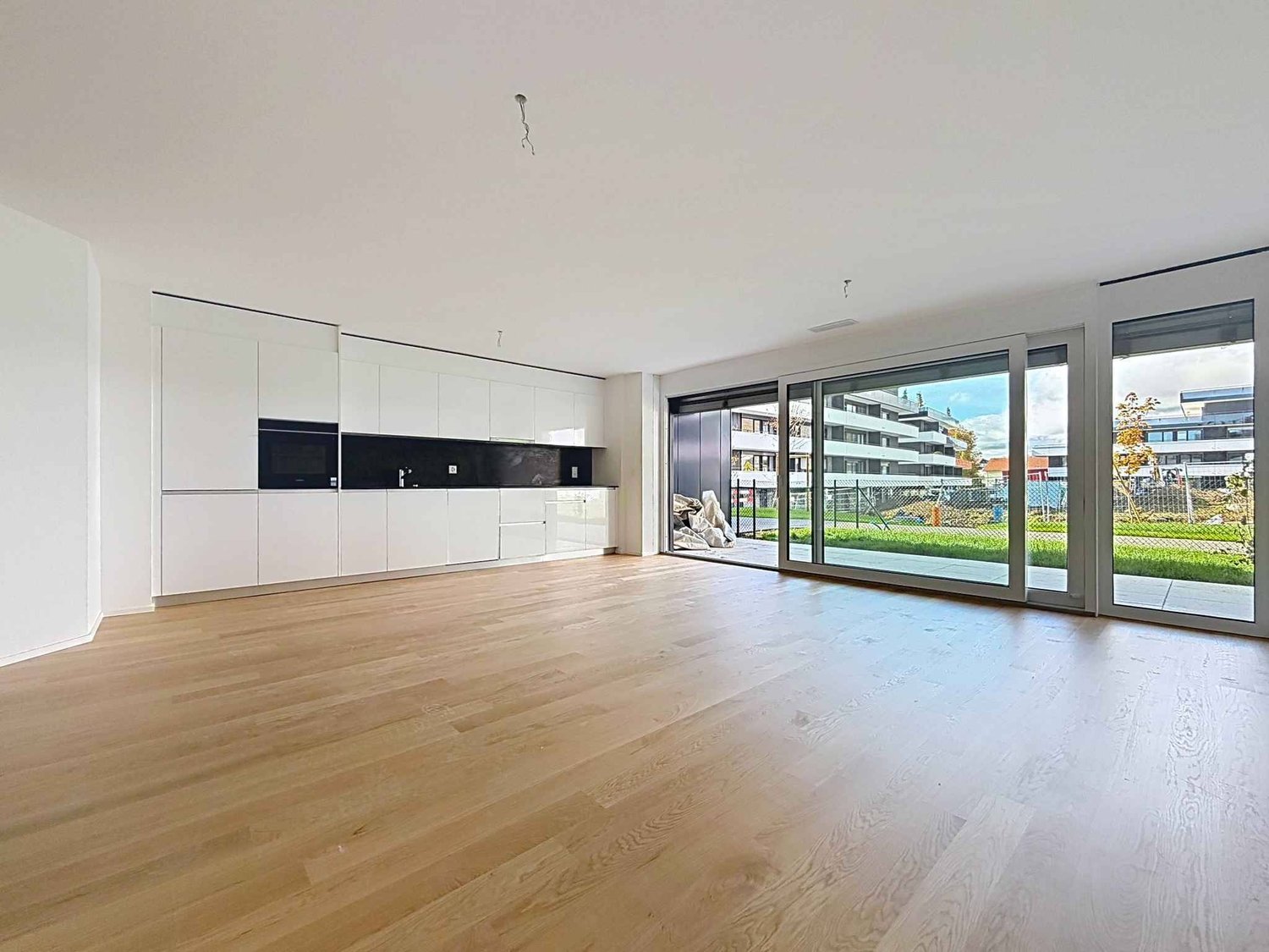 Appartement neuf de 3.5 pièces avec 2 terrasses et 2 jardins - Bild 2