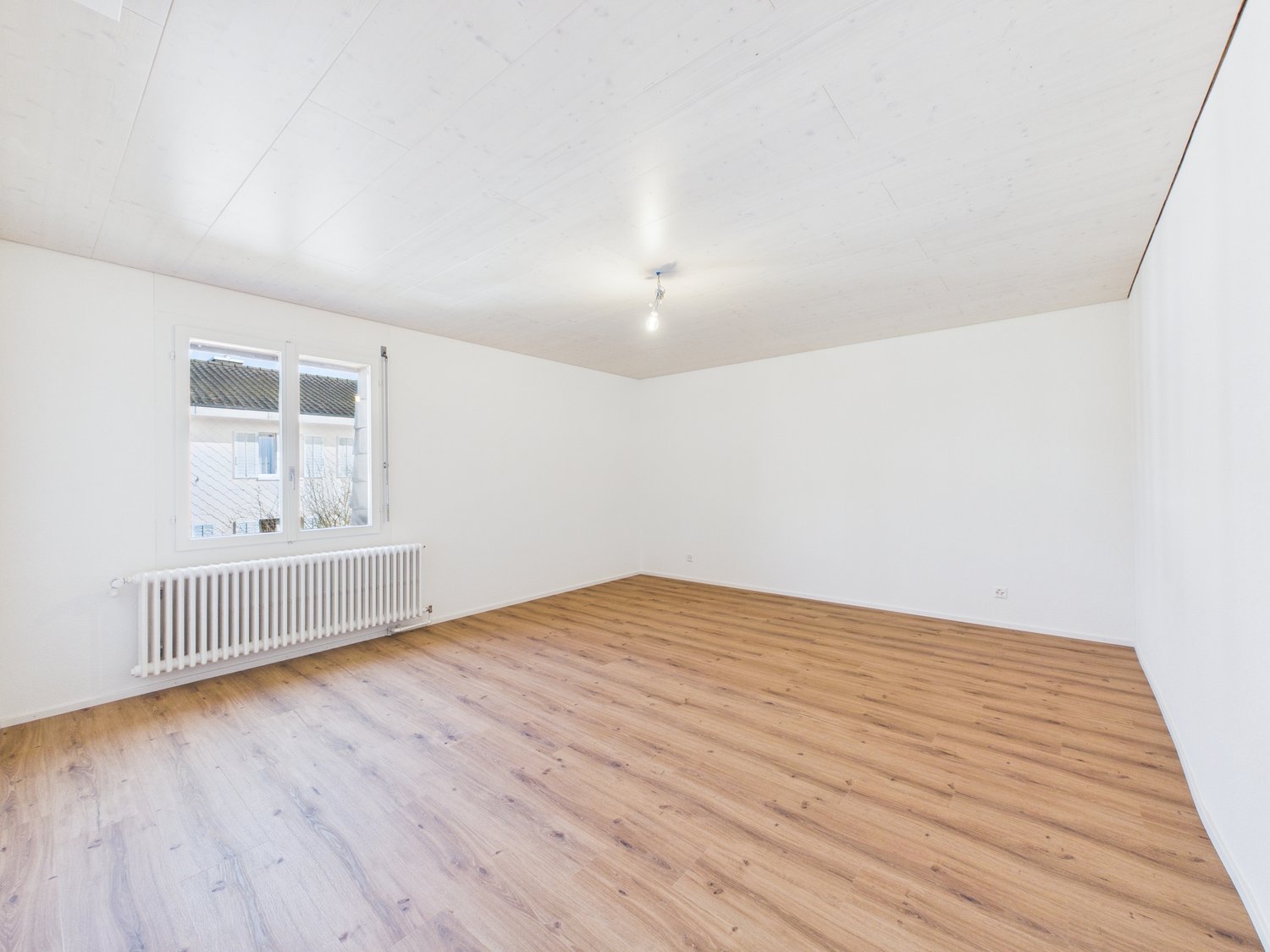 Charmante 4.5 Zimmer-Dachwohnung im Telli -  Bild 10