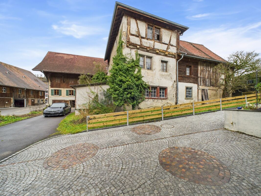 Charmantes Bauernhaus mit vielseitigen Möglichkeiten -  Bild 3