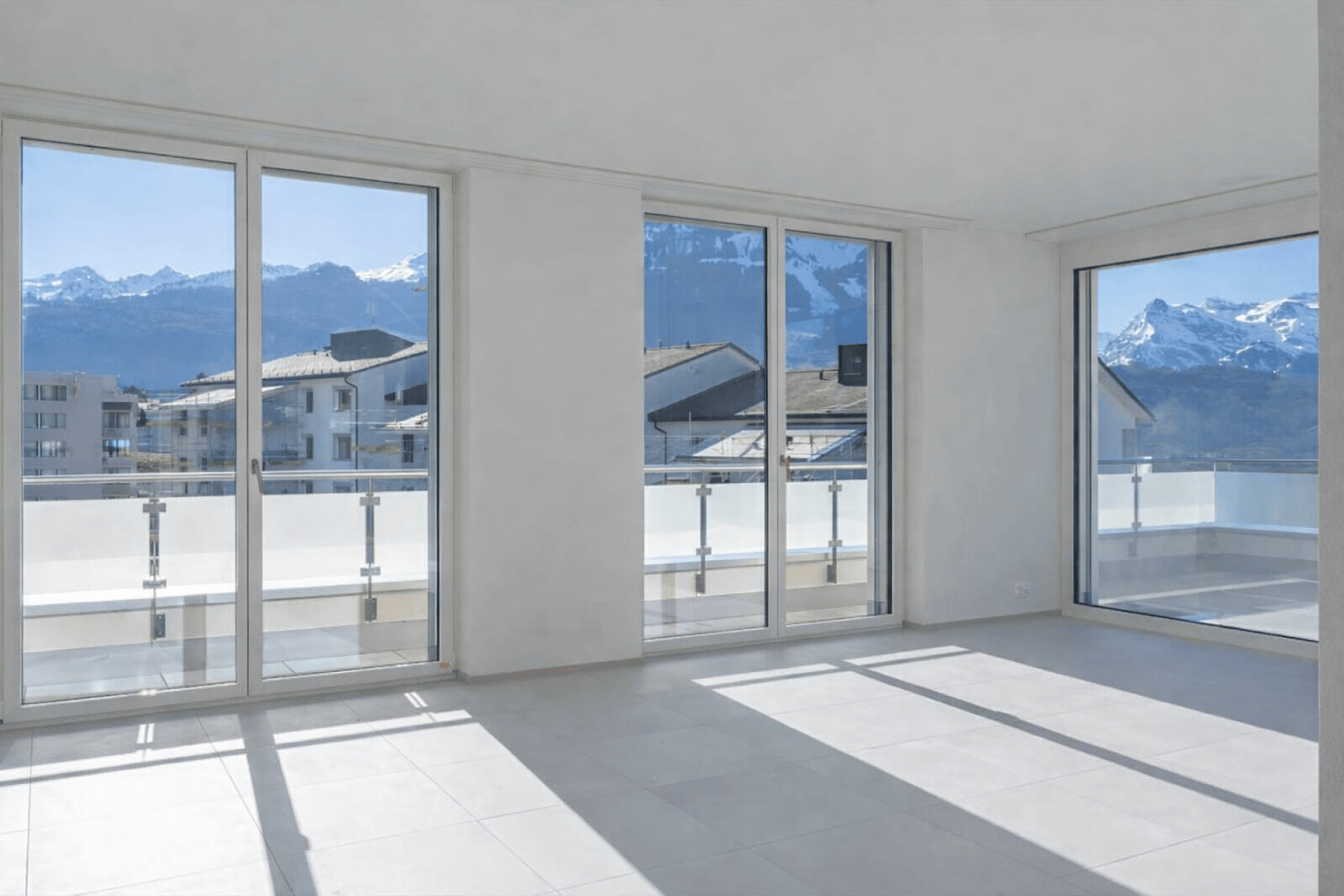 Exklusive 5.5-Zimmer-Attikawohnung mit direktem Liftzugang, See- & Bergsicht - Bild 9