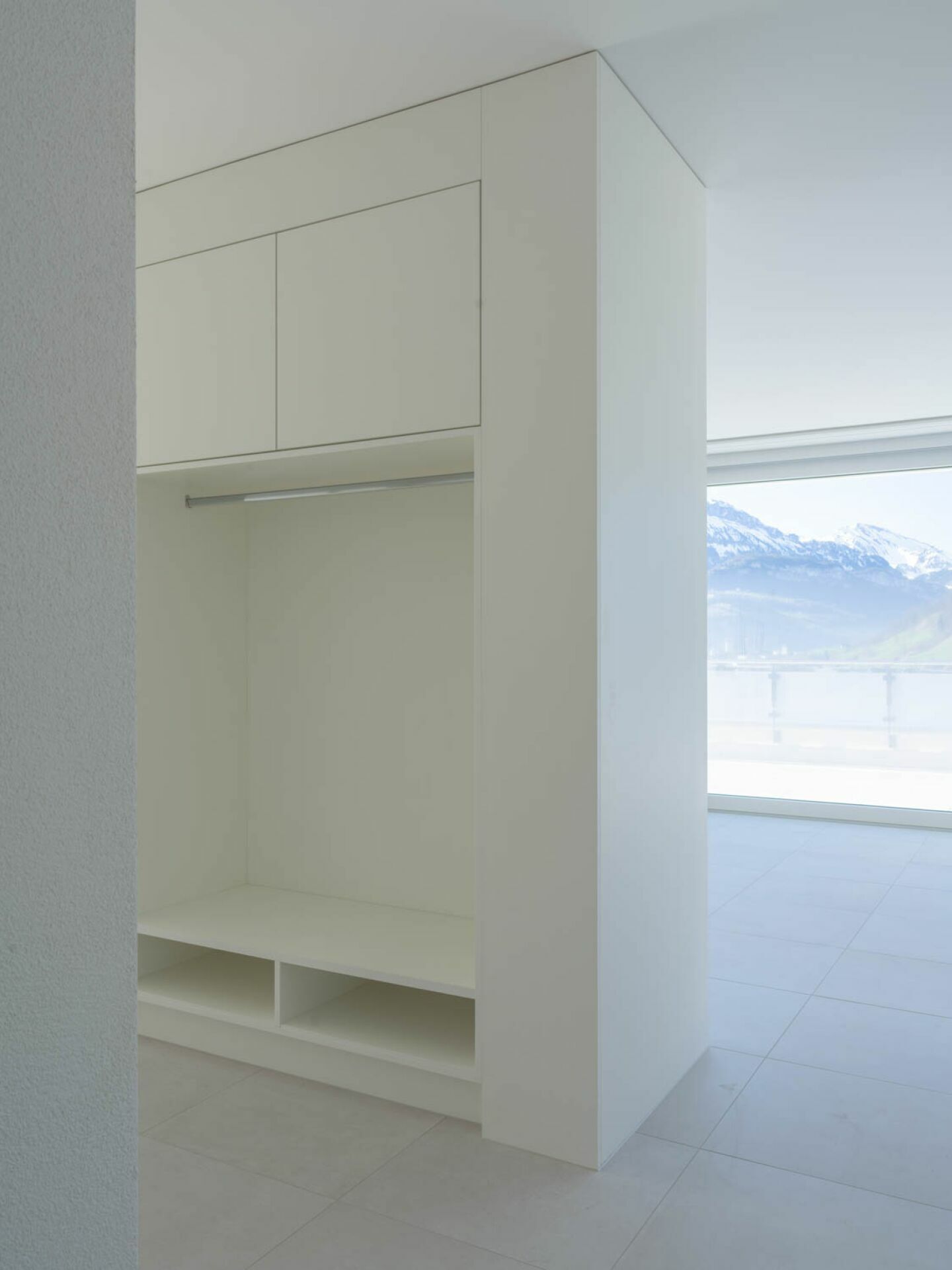 Exklusive 5.5-Zimmer-Attikawohnung mit direktem Liftzugang, See- & Bergsicht - Bild 10