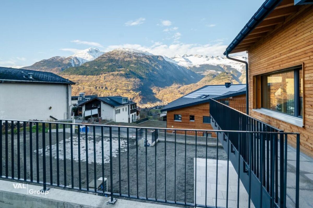 Top - Vermietobjekt - 3.5 Zimmerwohnung mit atemberaubender Weitsicht -  Bild 12