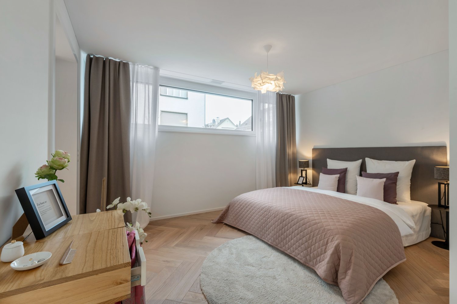 Ankommen. Aufatmen. Ein Jahr zinsfrei. - Zimmer