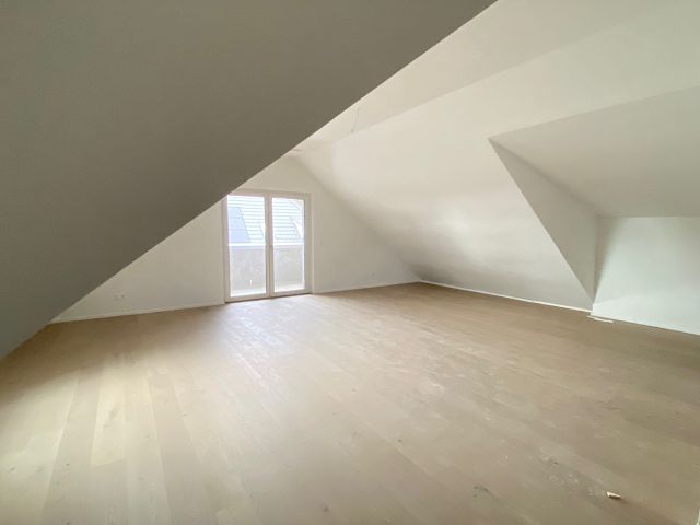 Tag der offenen Tür der exklusiven 2.5-Zimmer-Dachwohnung mit Loftcharakter - Schlafbereich