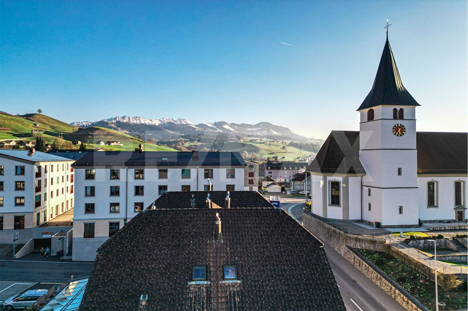 Moderne 2½-Zimmer-Wohnung im 1. OG an zentraler Lage - Bild 9