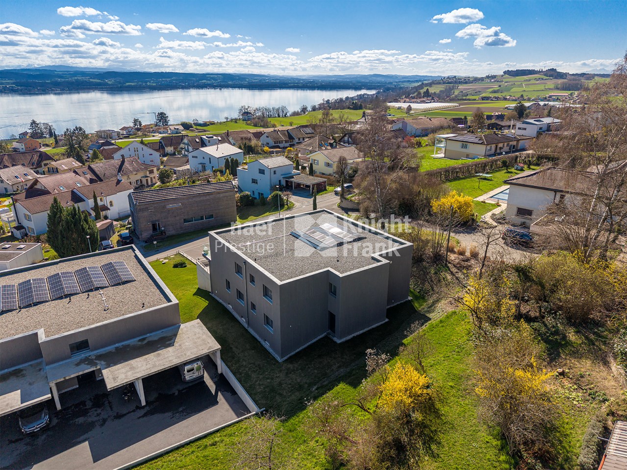 Magnifique appartement attique de 4.5 pièces avec vue imprenable sur le lac de Morat à vendre à Lugnorre - Bild 10