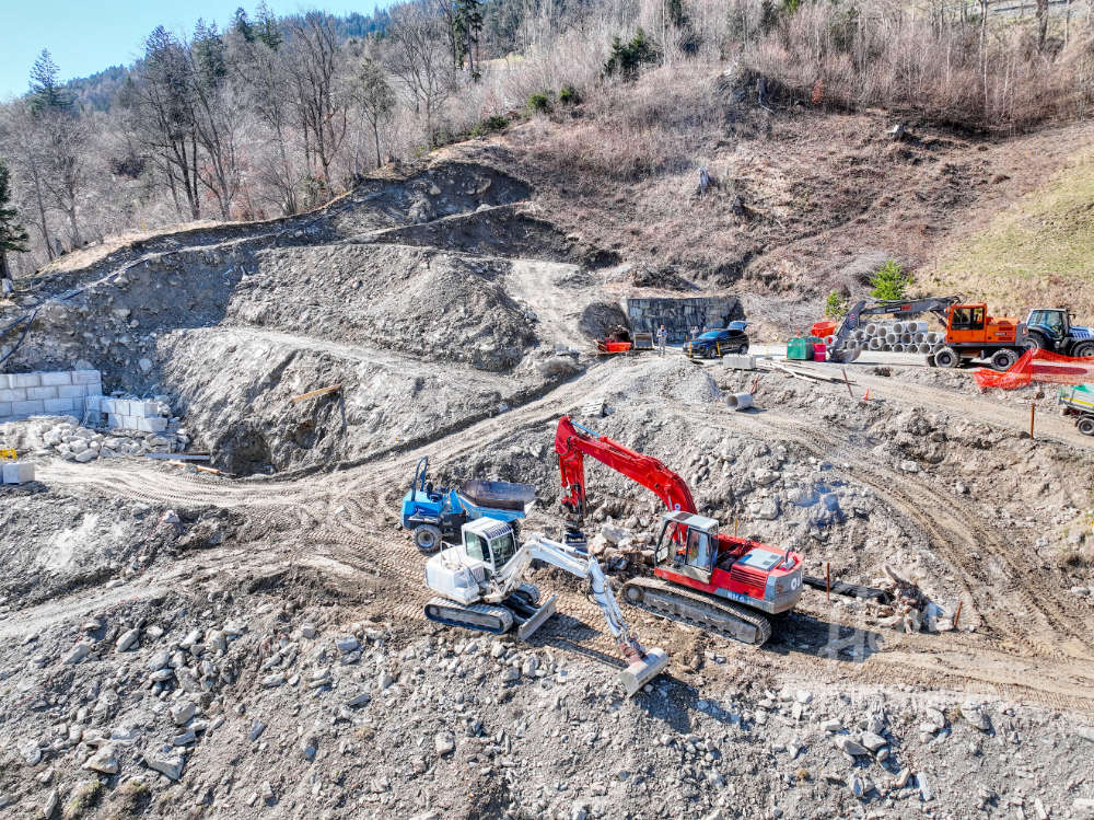 Neubau, Erstwohnsitz oder Ferienhaus mit  Einliegerwohnung - Bild 12