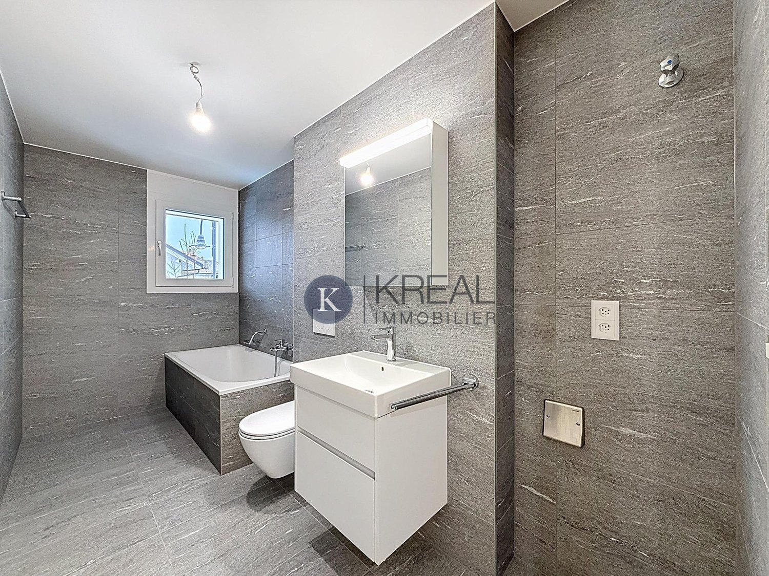 Appartement de 4.5 pièces avec balcon et suite parentale - Bild 6