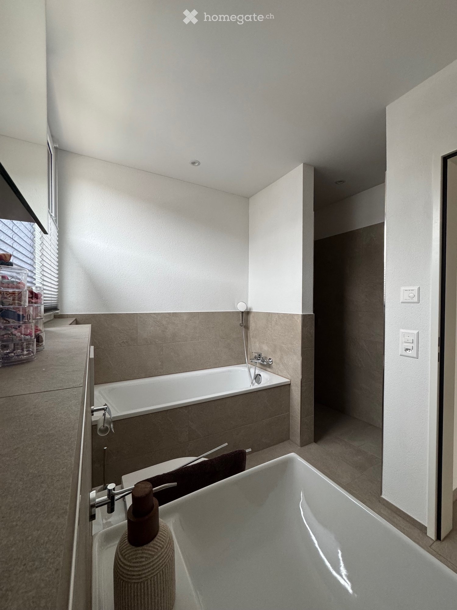 Modernes 5.5-Zimmer-Einfamilienhaus mit Garten und Garage in Veltheim AG - Bild 5