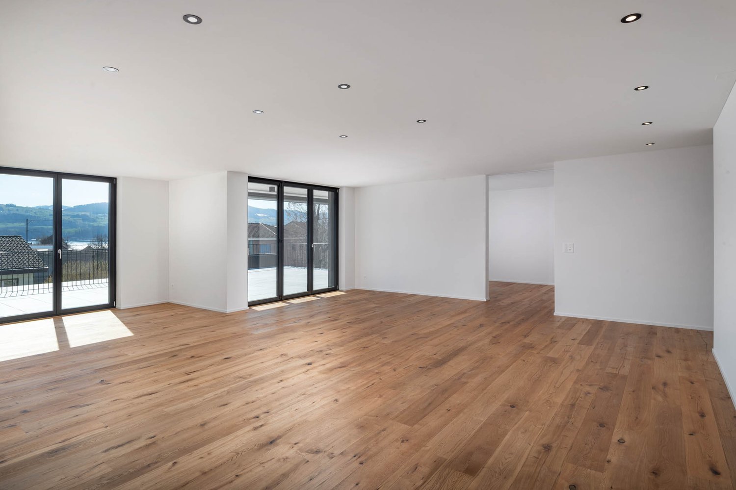 Exklusive und hochwertige 4.5-Zimmer-Terrassenwohnung - Ihr Traumdomizil mit Teilseesicht in Uerikon - Bild 7