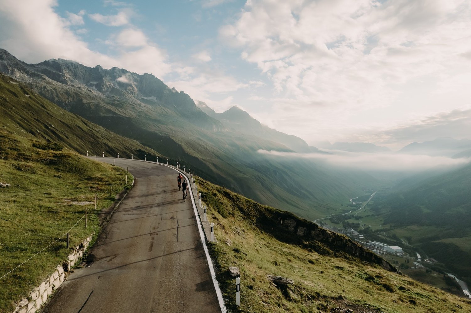 Modern Alpine Apartment in Andermatt -  Bild 12