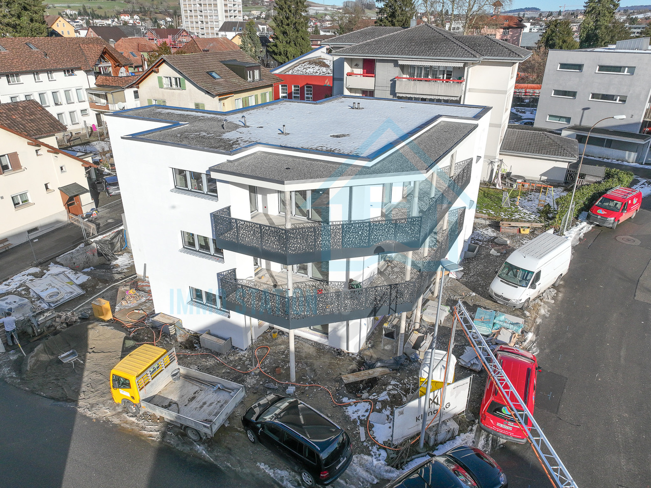 Exklusive 4.5-Zimmer-Neubauwohnung im 2.OG - sonnig, modern, zentral - Bild 10