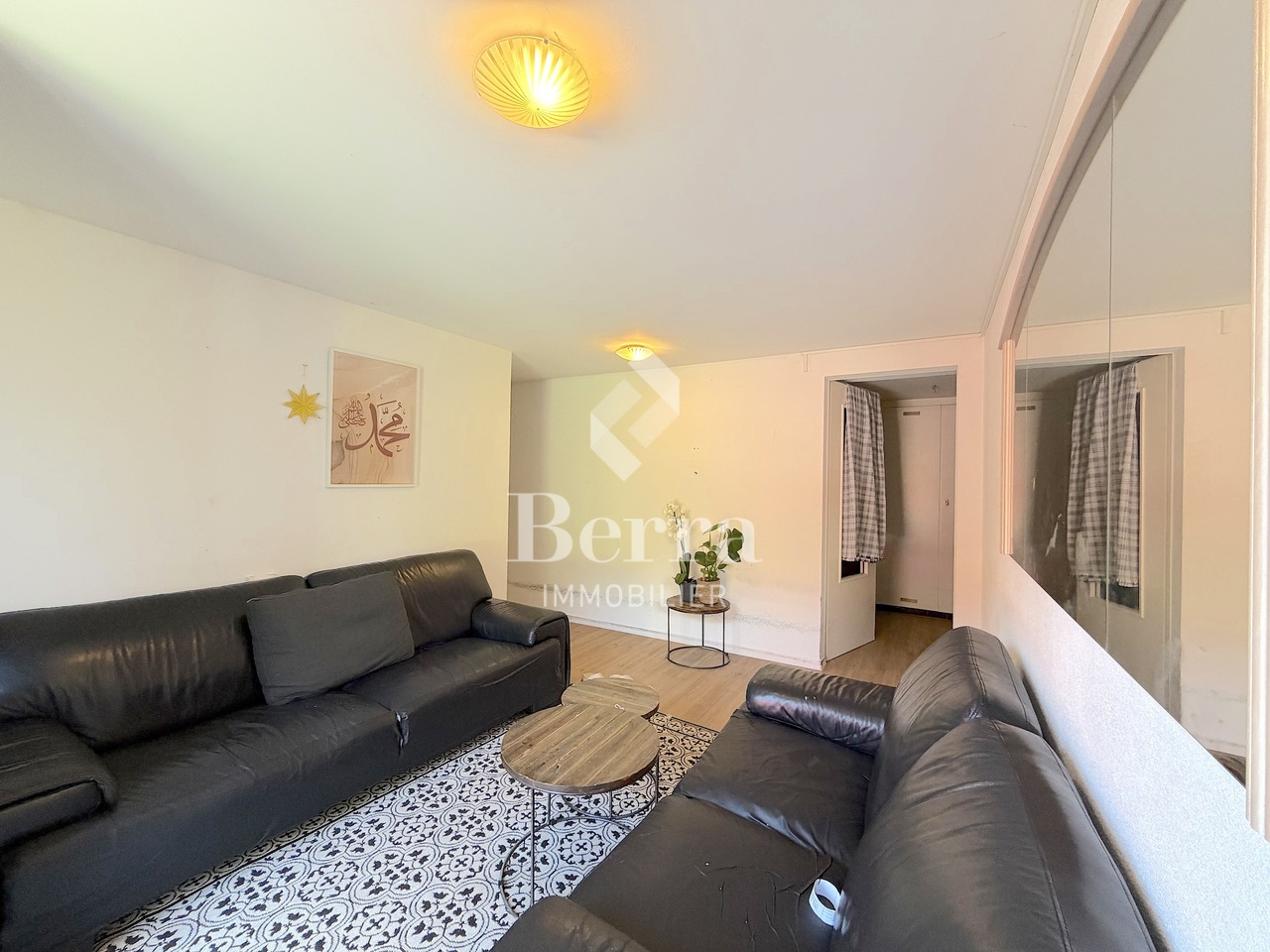 Immeuble rénové de 3 appartements - potentiel de développement - Bild 11