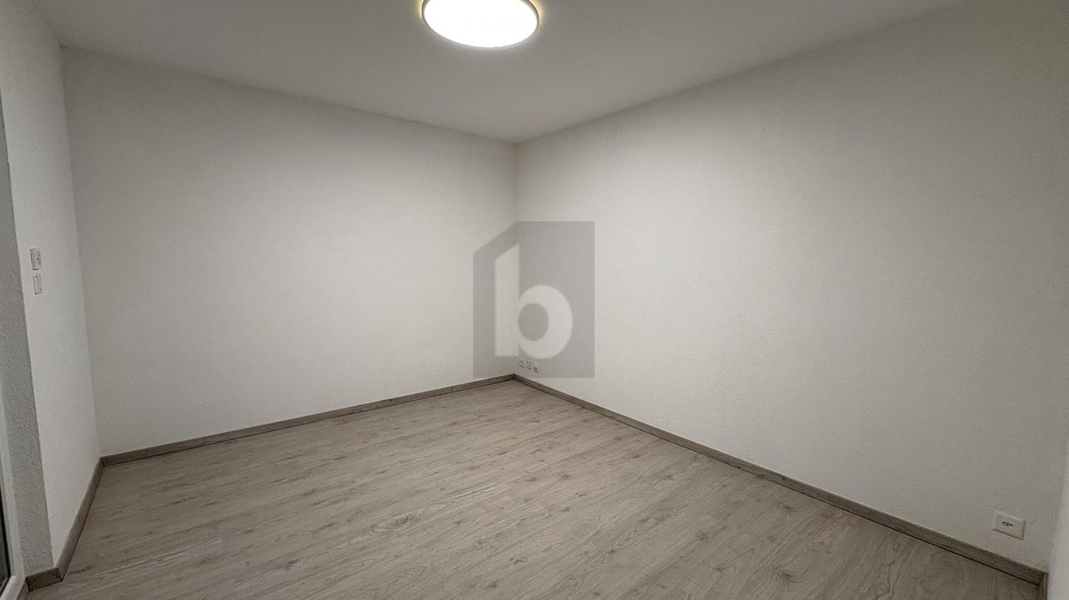 NEUVE ET IDÉALEMENT SITUÉ - Bild 3