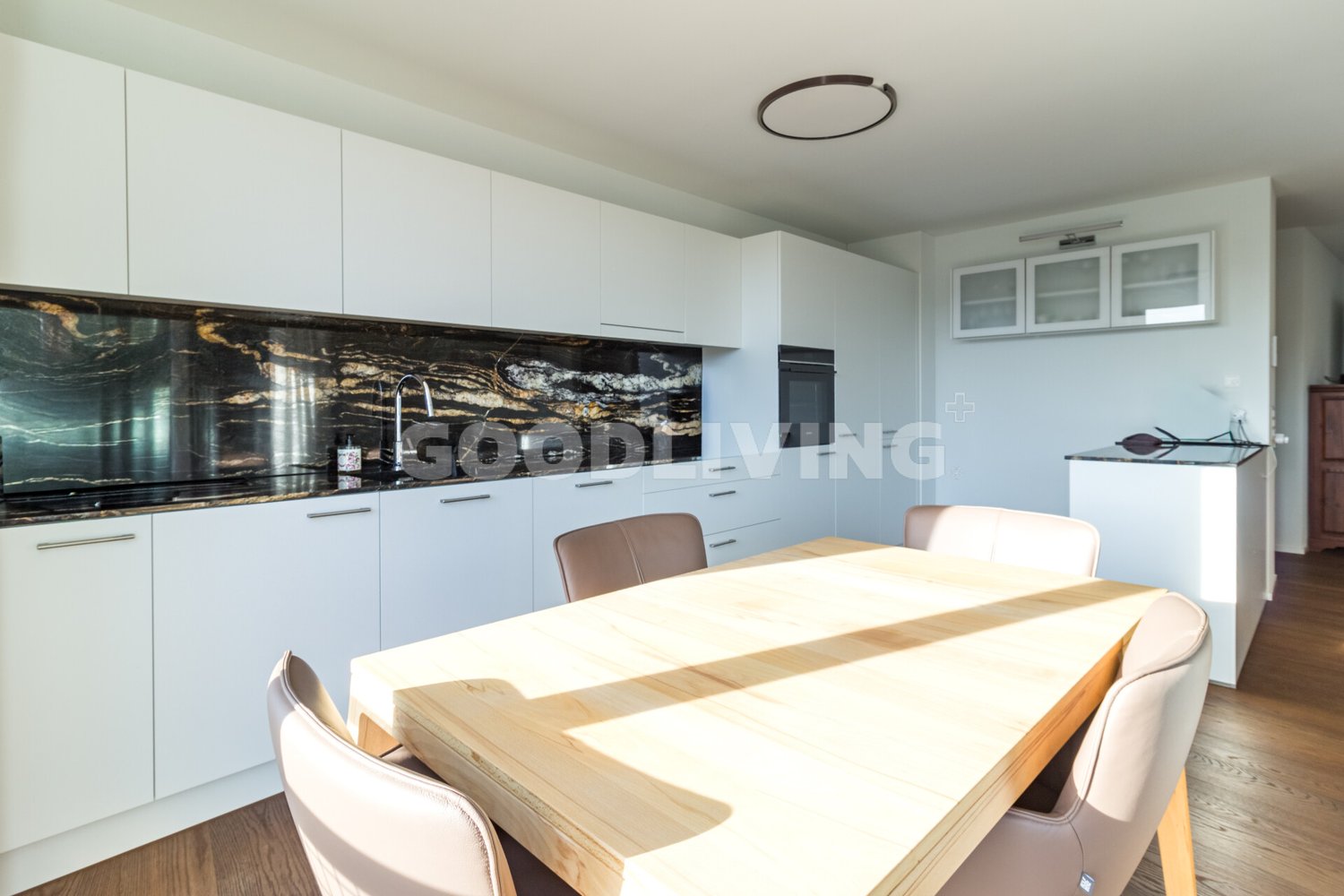 Modernes Wohnen mit Atmosphäre -  Bild 3