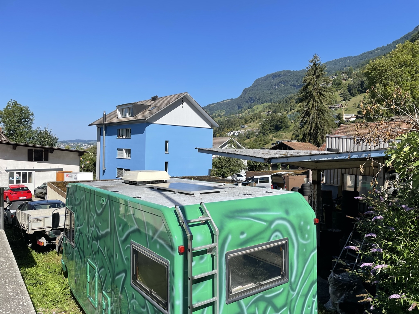 CASA RIVIERA IN VITZNAU ELEGANTE 3.5 ZIMMERWOHNUNGEN 2.OG IM DORF - Bauplatz