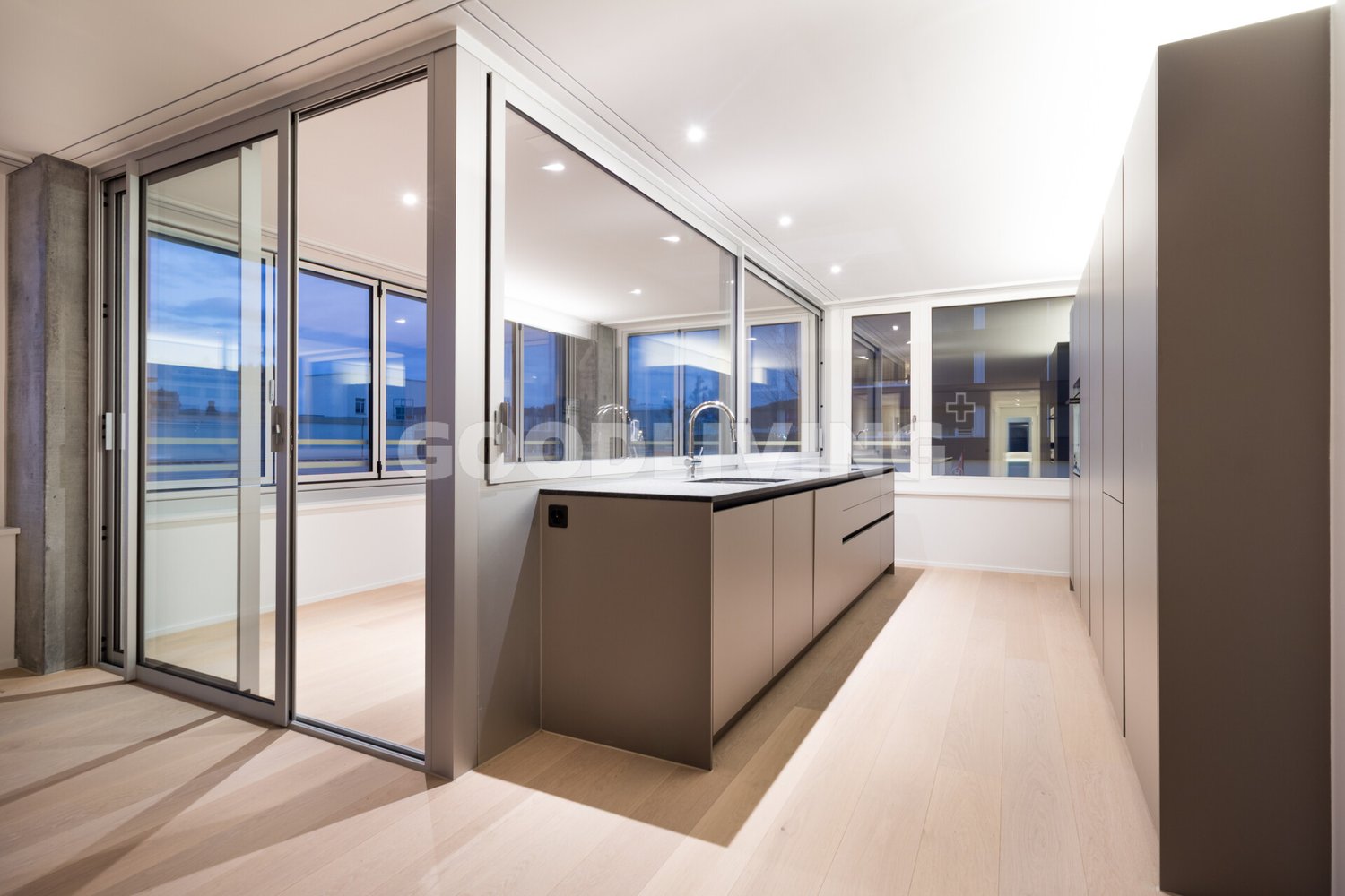 Modernes Wohnen mit Loggia und viel Licht -  Bild 1