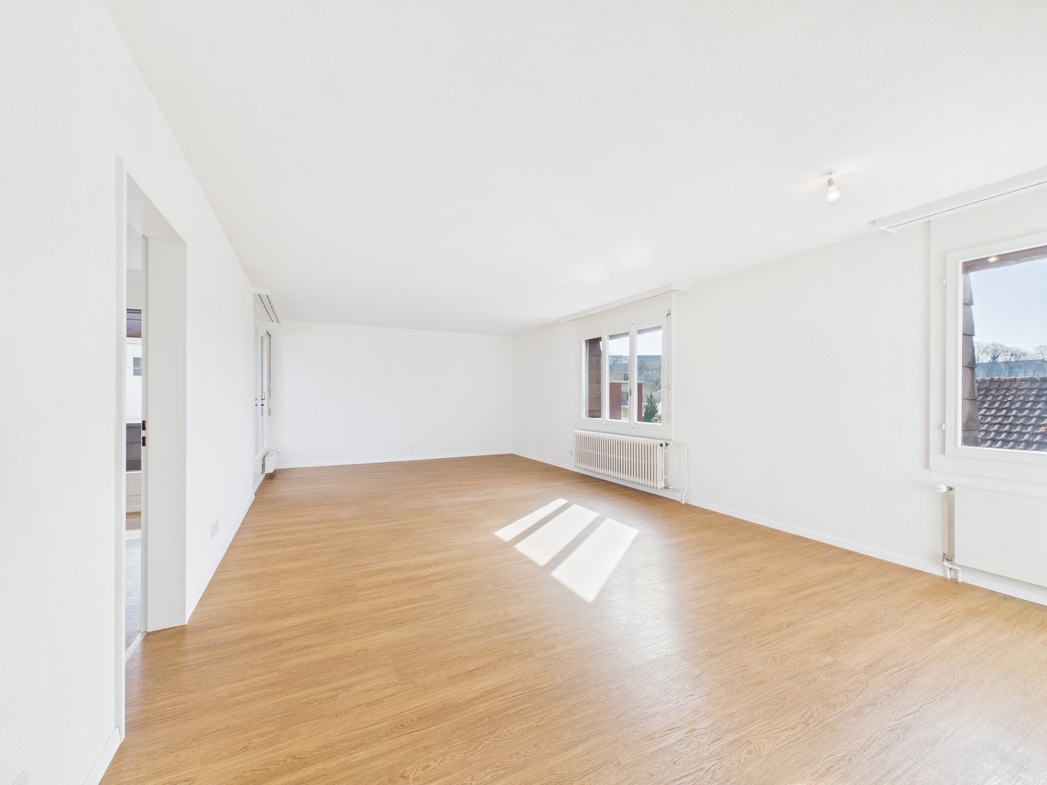 Charmante 4.5 Zimmer-Dachwohnung im Telli -  Bild 4