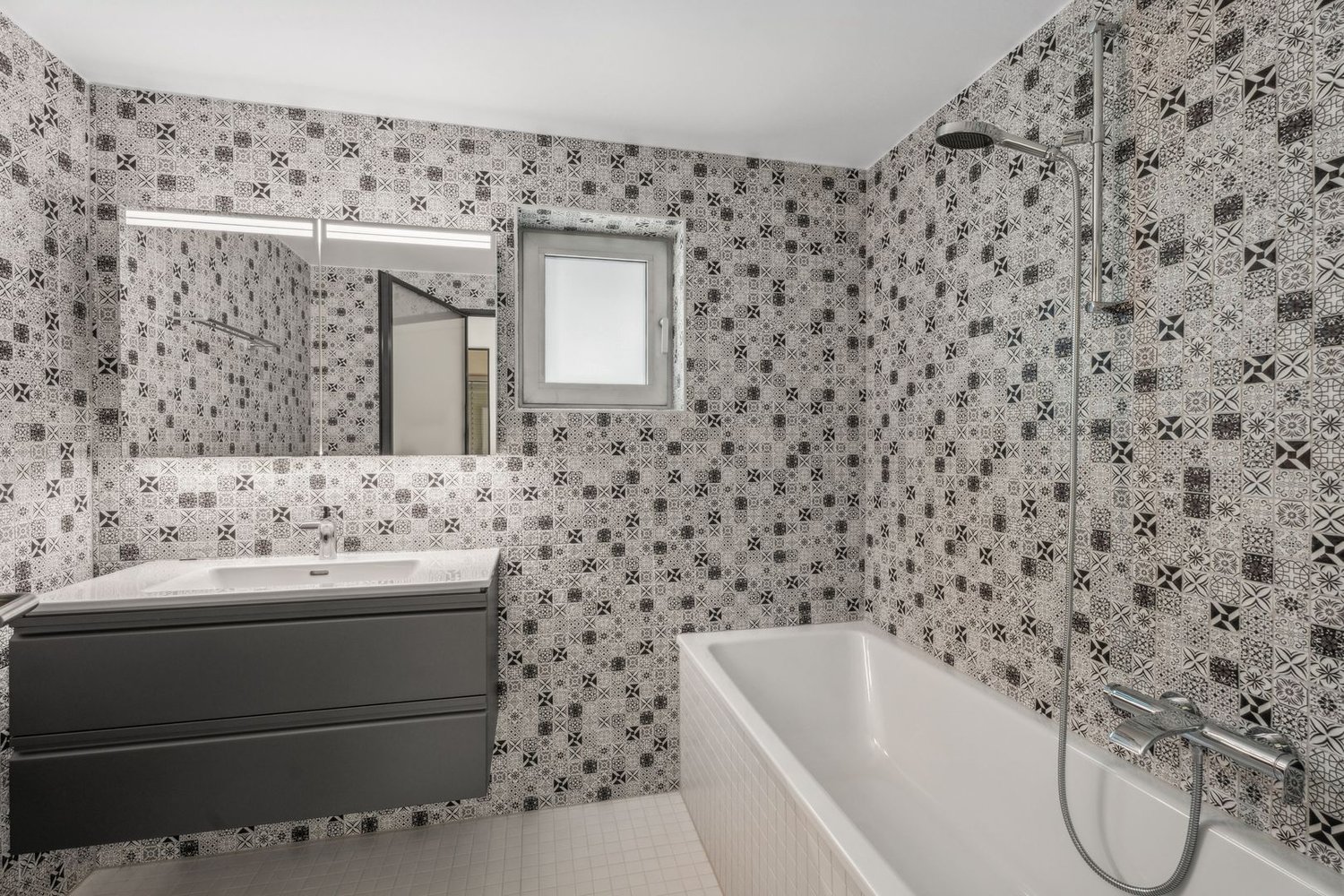 Élégant duplex 5.5 pièces avec mezzanine et ascenseur privatif - Bild 7