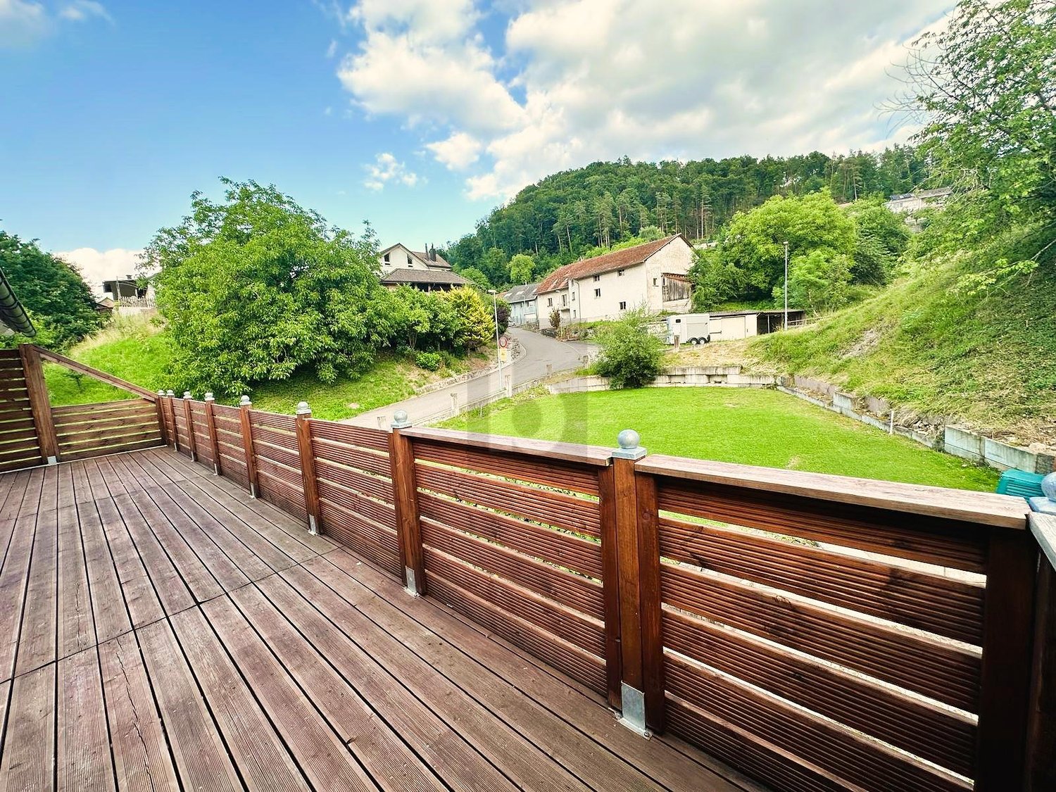 HOCHWERTIG KERNSANIERT, AN RUHIGER LAGE - Bild 2