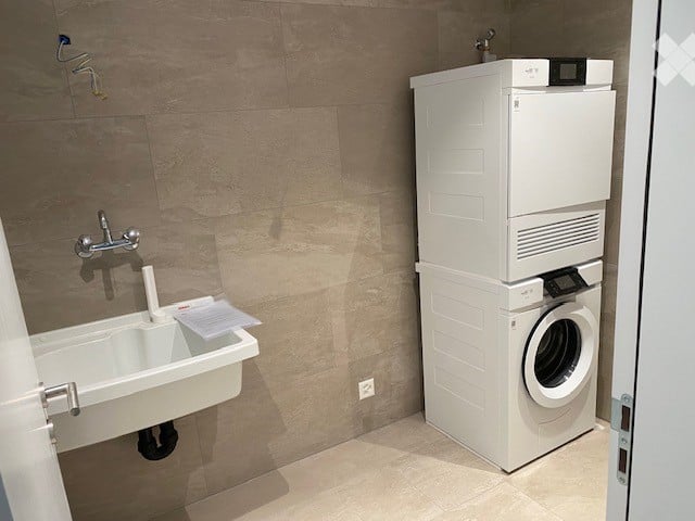 4,5 Zimmer Maisonette - Attikawohnung in Thalwil mit 180° Seesicht und hohem Eigentumsstandard -  Bild 12