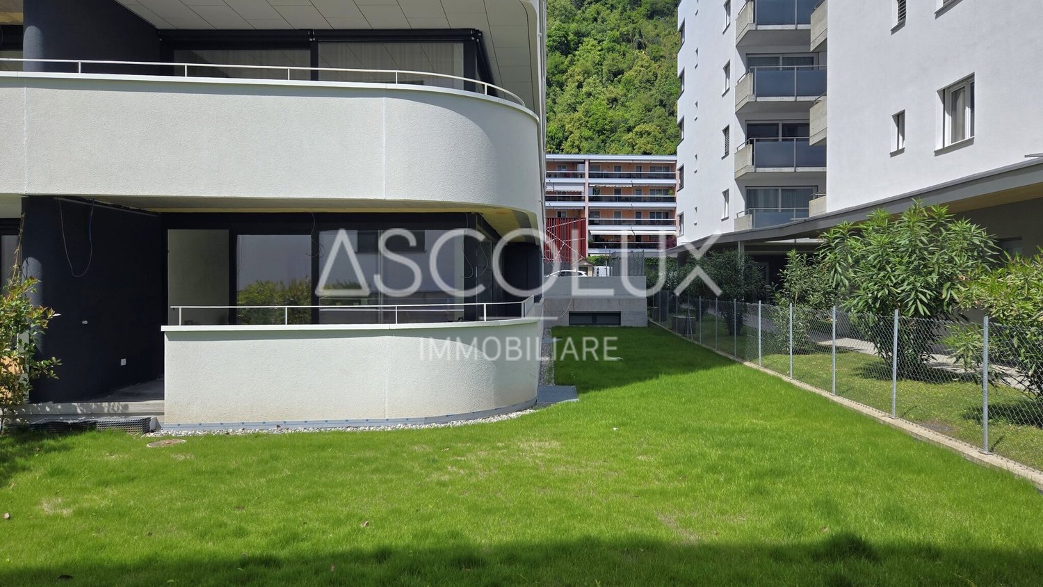 Letzte 3.5-Zimmer-Wohnung mit Garten – In einer neuen, modernen, komfortablen und zentralen Residenz - Bild 9