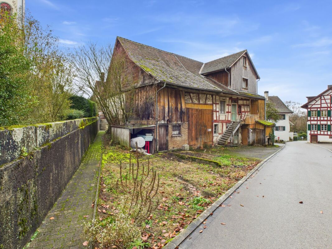 Charmantes Bauernhaus mit vielseitigen Möglichkeiten -  Bild 2