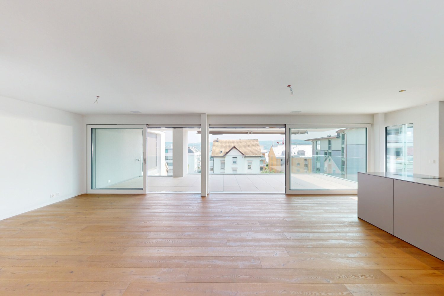 Attraktive 4.5-Zimmer-Wohnung mit Seeblick im "Lake Ville" Thalwil - Wohn-Essbereich