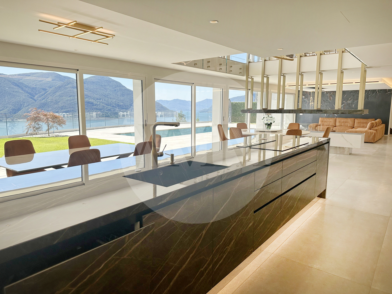 VILLA EXTRALUSSO CON IMPERDIBILE VISTA SULLE ISOLE DI BRISSAGO - Bild 5
