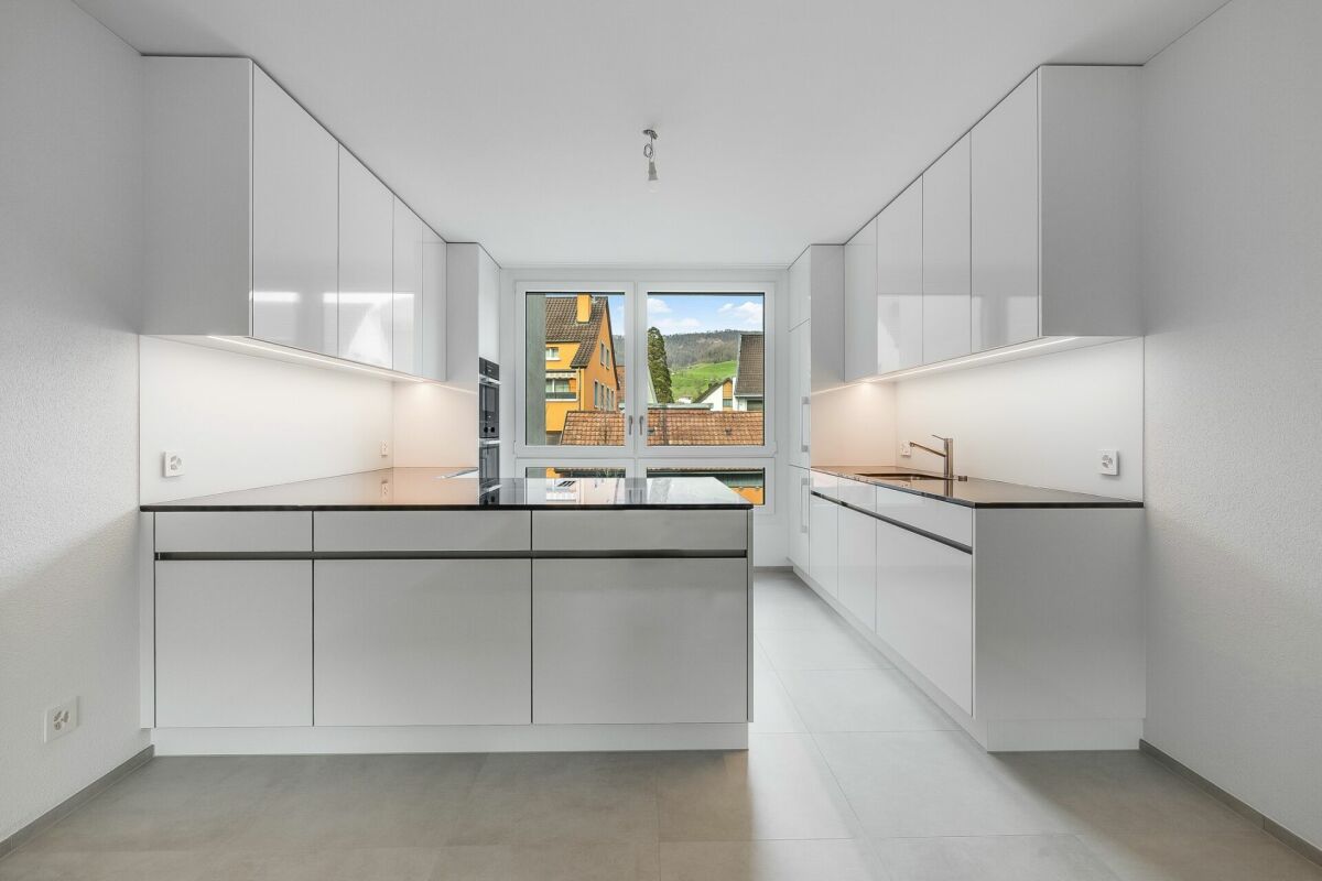 Erstvermietung - Attraktive 3 1/2-Zimmer-Wohnung mit Loggia und Einstellplatz im Zentrum von Sissach -  Bild 2