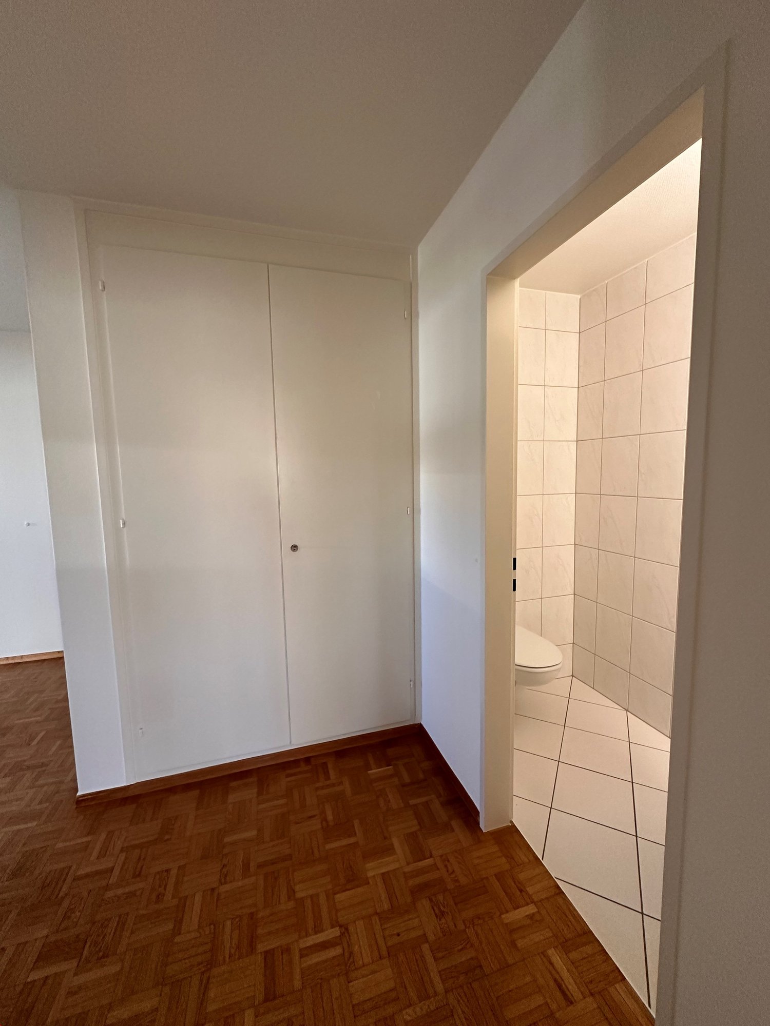 Sonnige 4,5 Zimmerwohnung mit Balkon -  Bild 10