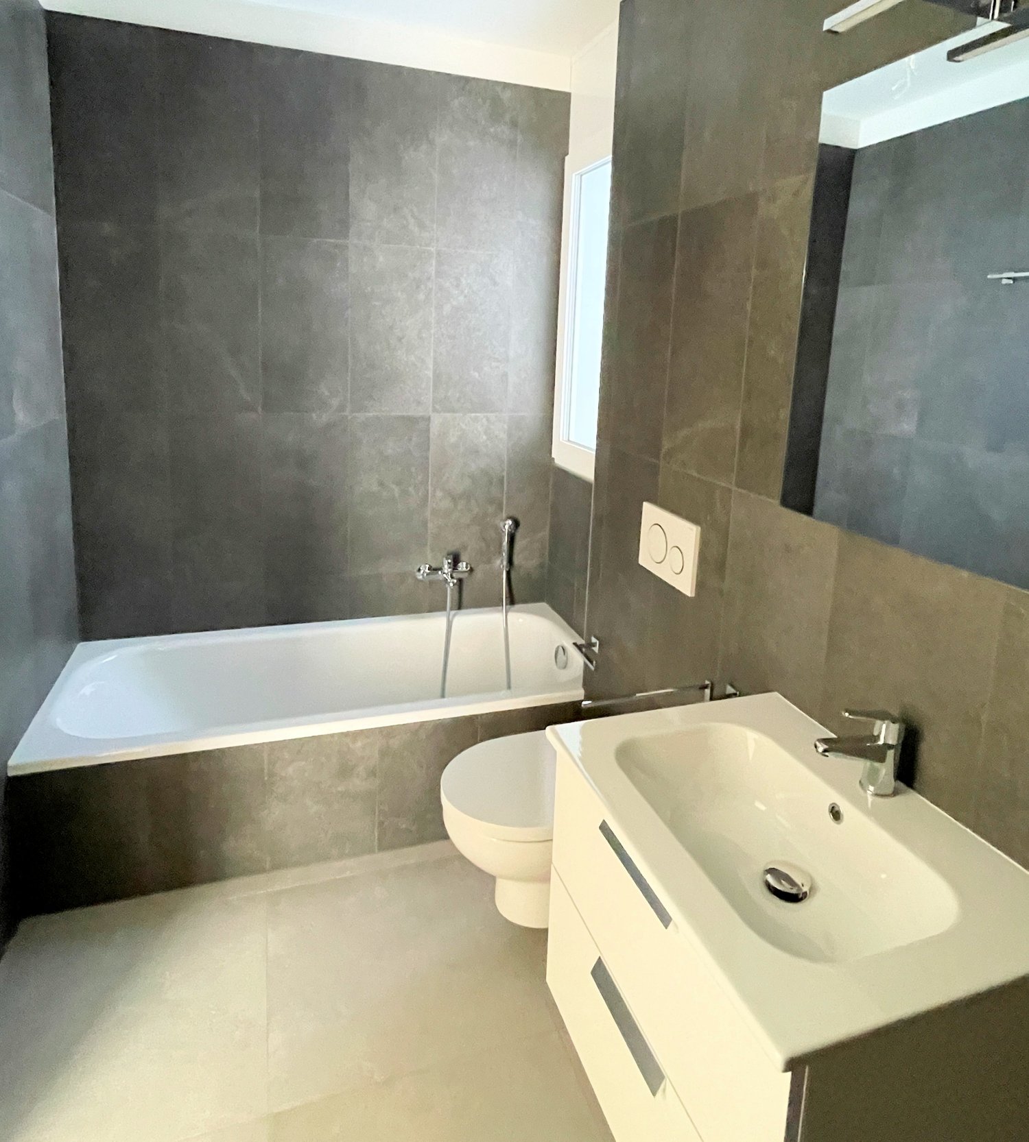 Nuovo appartamento in elegante residenza in zona comoda e tranquilla -  Bild 10