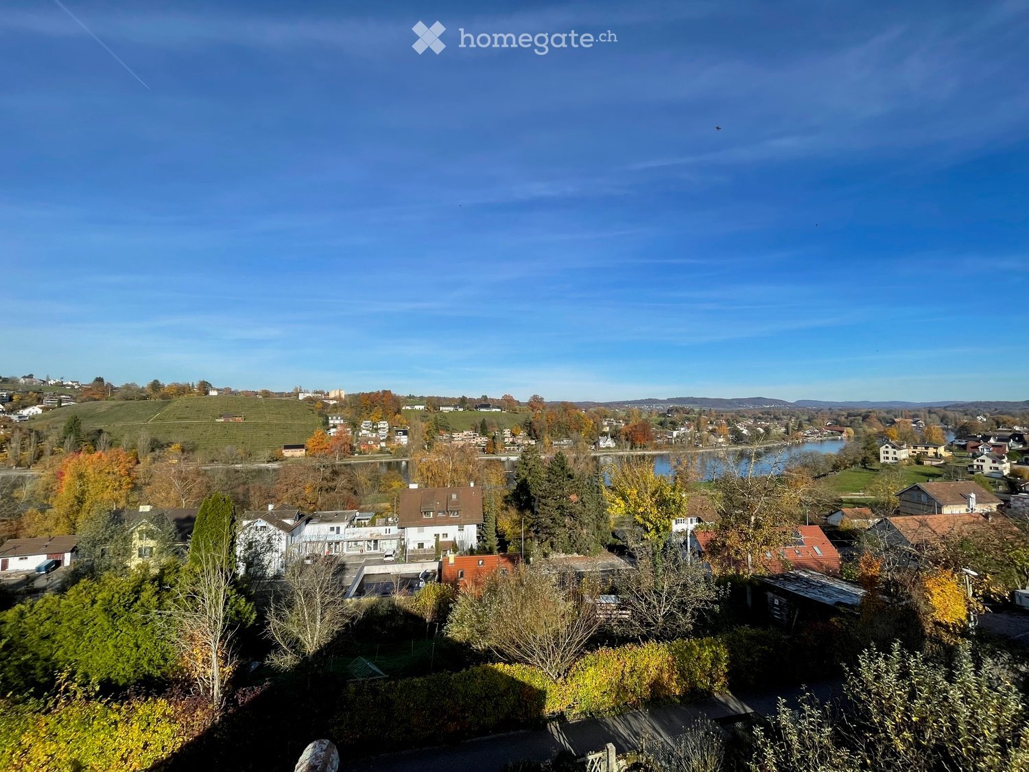 Modernes 6.5-Zimmer-Einfamilienhaus mit Pool und Wellness-Bereich in Feuerthalen - Bild 12